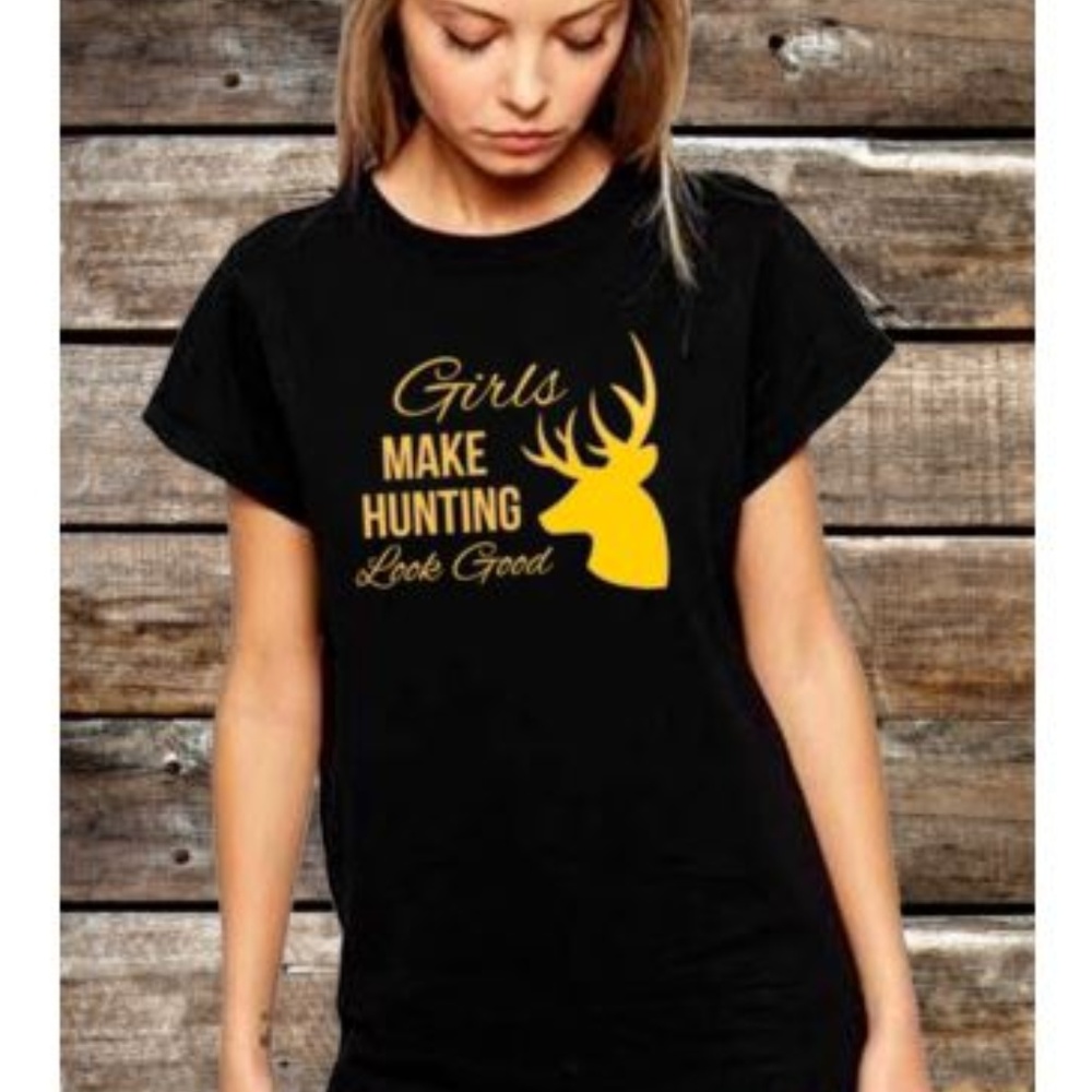 Womens Hunting Girl Make Hunting Look Good T-Shirt